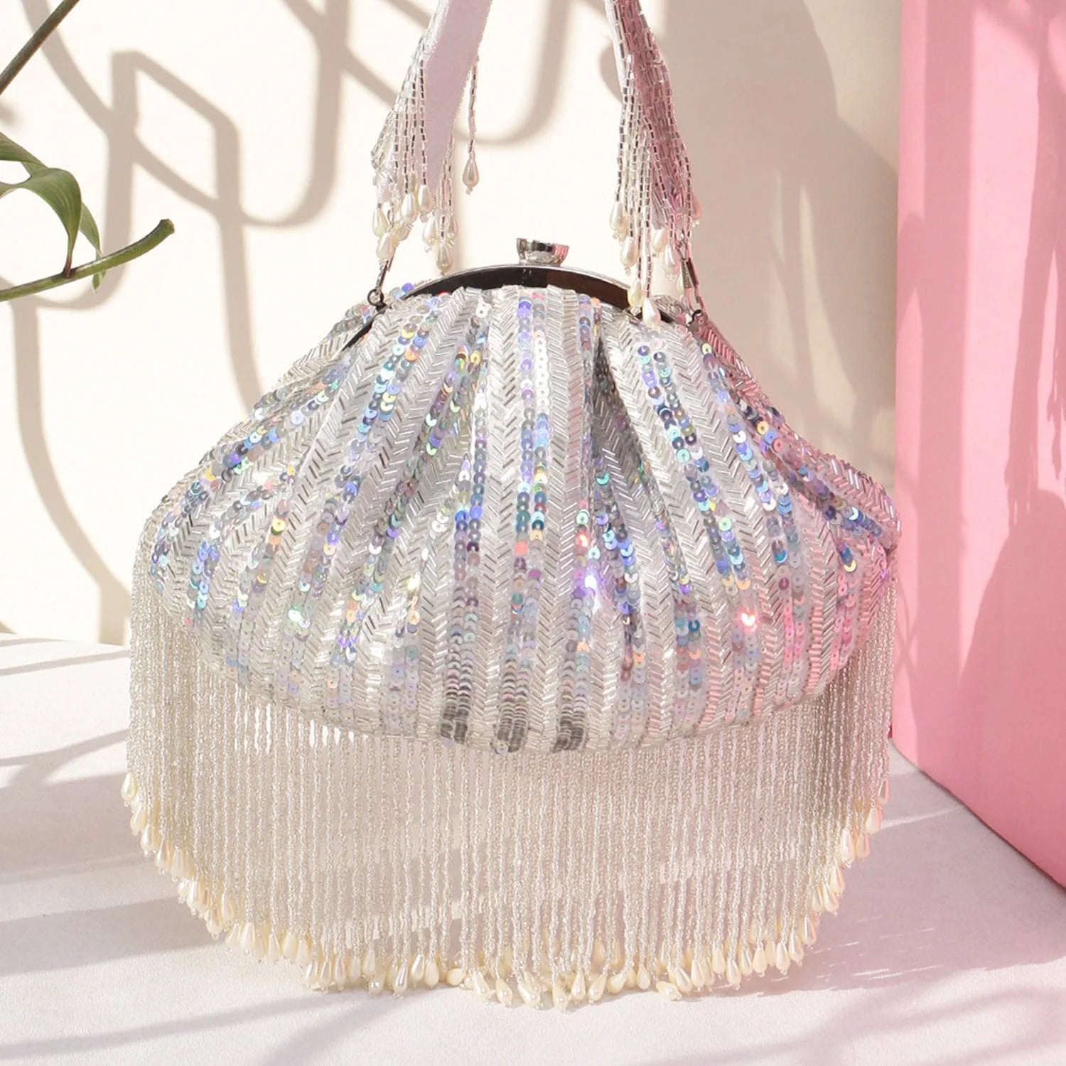 Katdana clutch