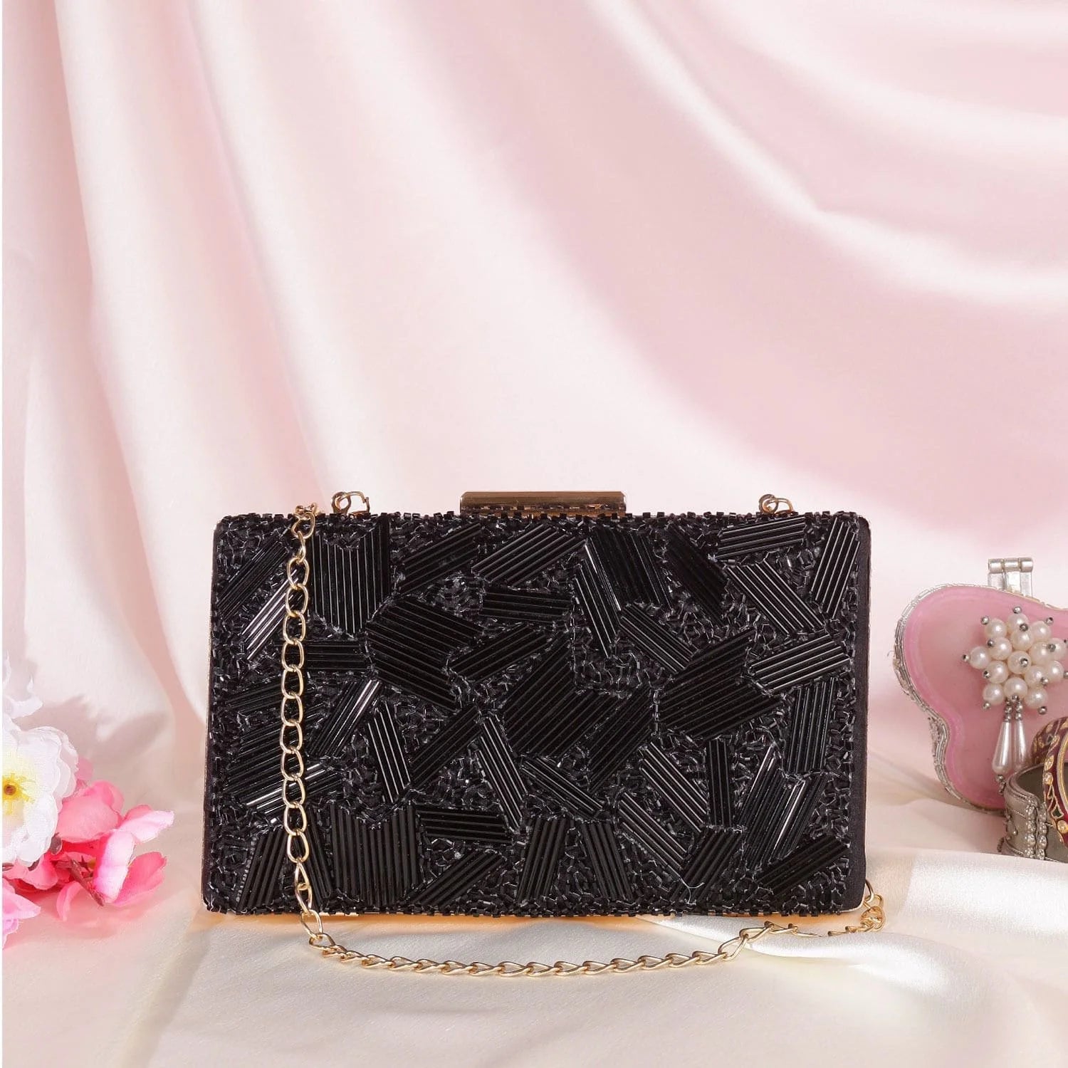 Shoppearts Embroidery Clutch