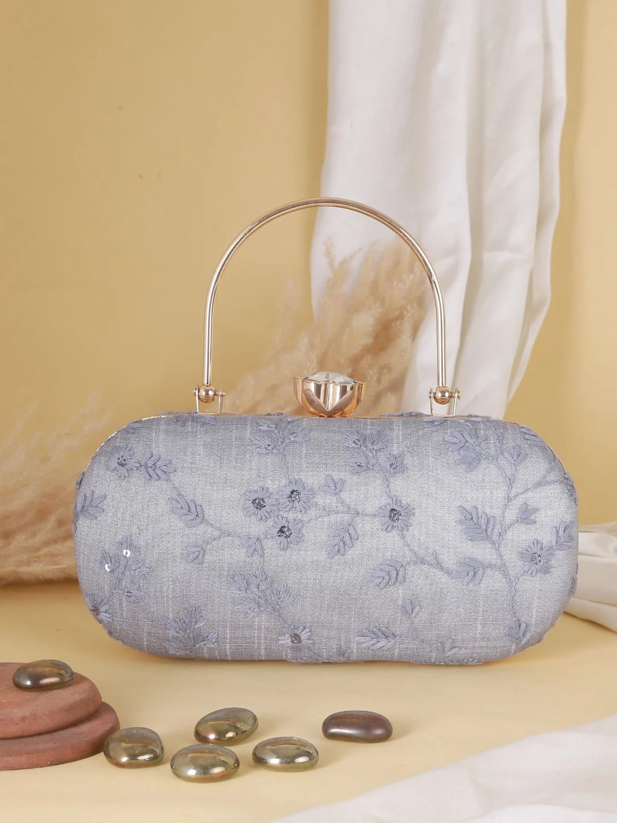Handle Clutch